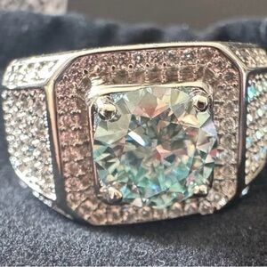 Dazzling Silver Women's Ring